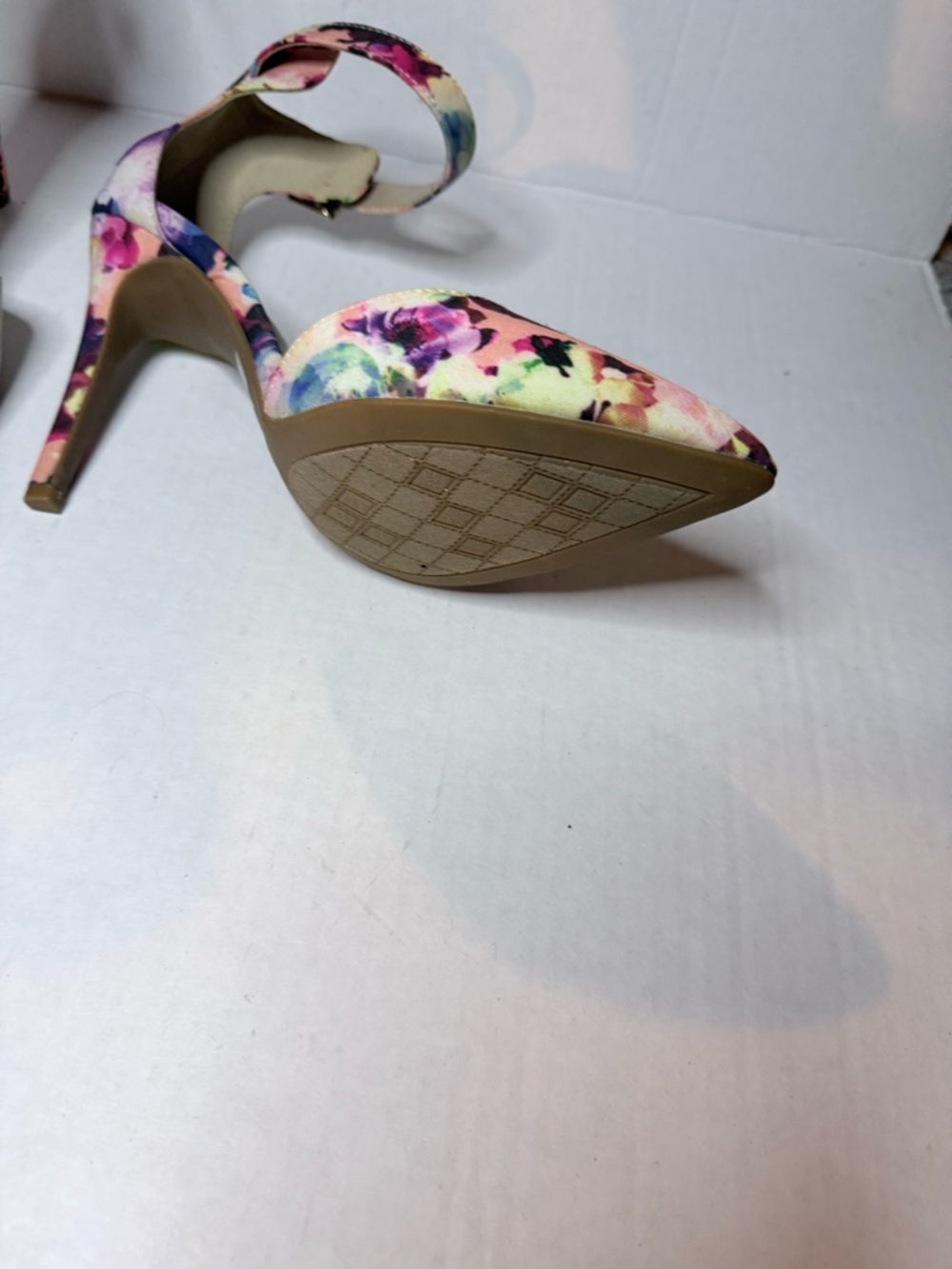 Dream Pairs Multicolor Floral Pointed-Toe Ankle-Strap Heels - Picture 6 of 8